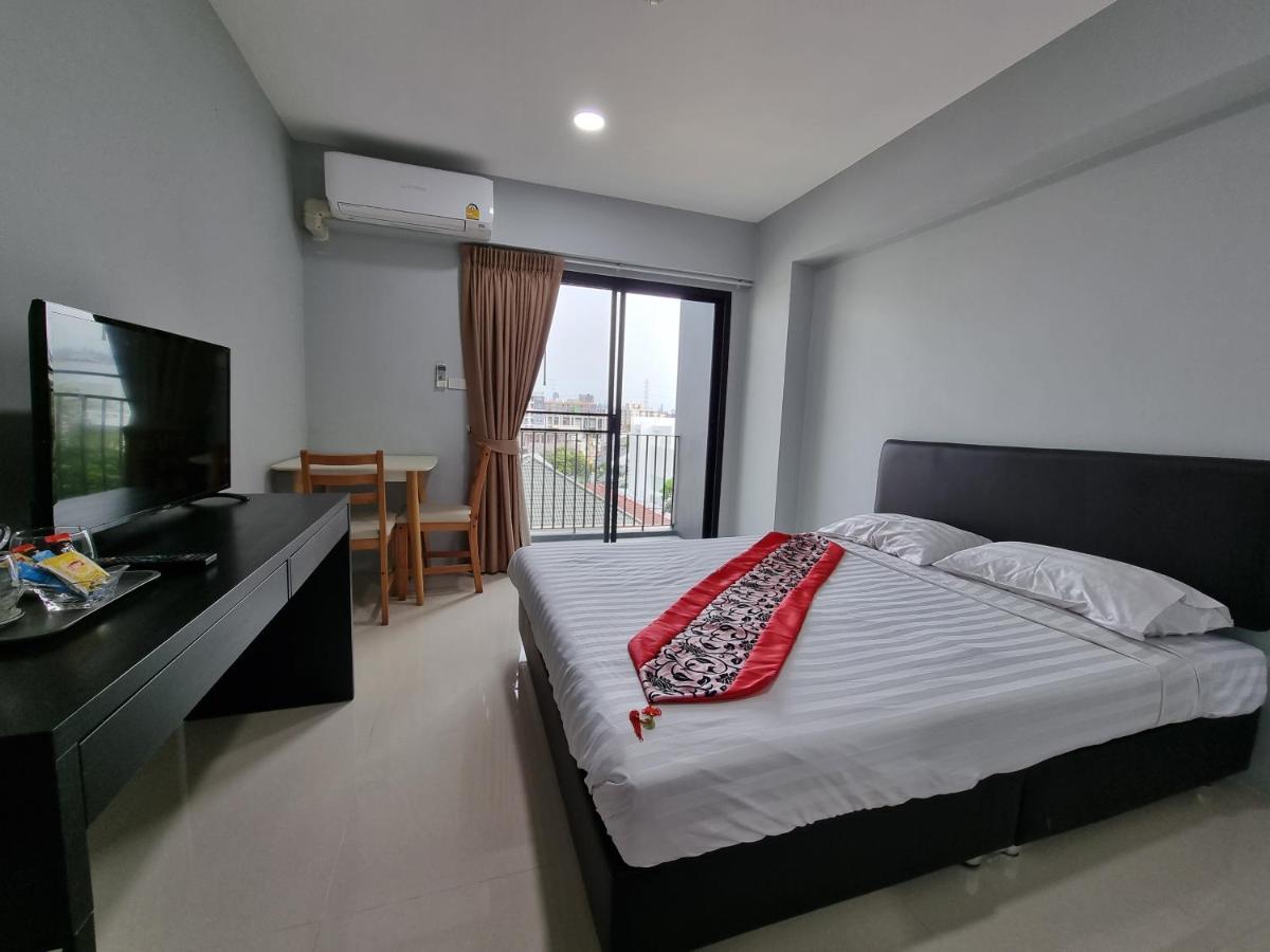 Tiara Place Bangkok Extérieur photo